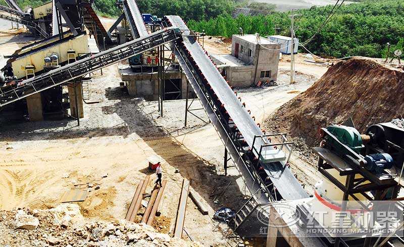 把石頭變成沙,使用哪種設(shè)備比較好？石頭破碎機(jī)的成本多大